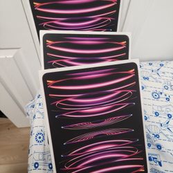 Ipad Pro 12.9 Cellular Plus Wifi 128Gb 6th Generation They're are Brand New Sealed $950 Each 