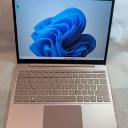 Nice MICROSOFT SURFACE LAPTOP GO 2 WINDOWS 11 TOUCHSCREEN 8GB RAM PENTIUM i5