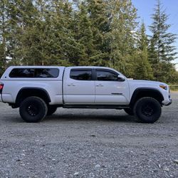 2023 Tacoma Canopy 