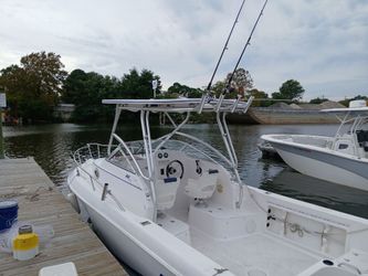 2004 Proline walk around boat