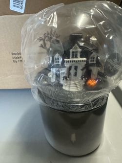 Bath & Body Works Everlasting Magic Haunted House Candle – NEW