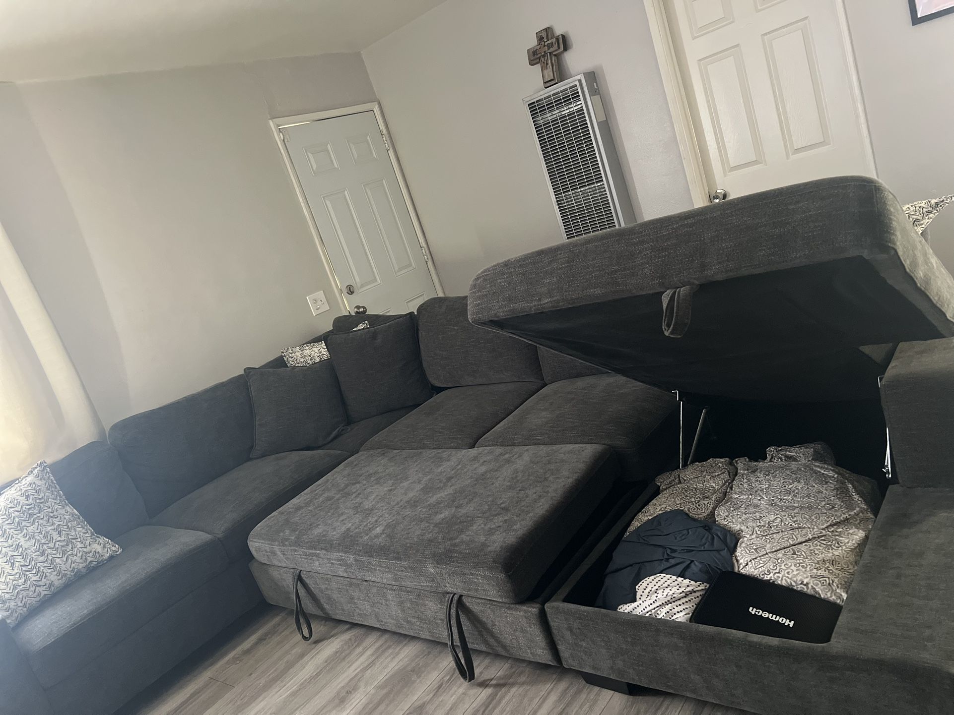 Small Sectional Couch With Pullout Bed