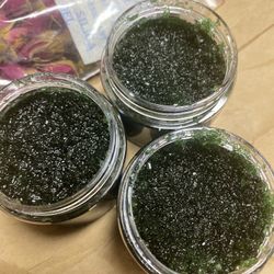 ☘️Incredible Body Scrub🥰