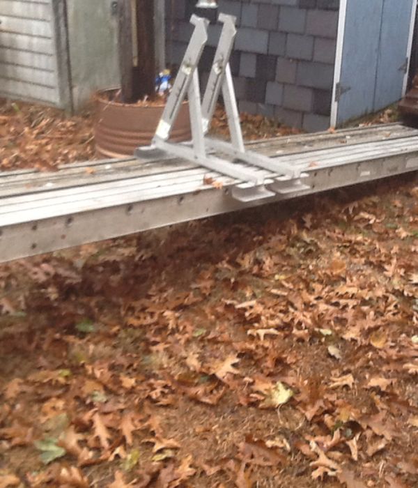 2 20' planks with a pair ladder jacks for Sale in Staten Island, NY
