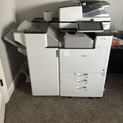 Ricoh IMC4500 Multi Function Copier With Advanced Internal And External Finishing 