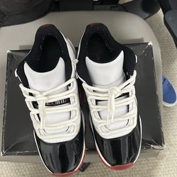 Jordan 11 Bred/Concord Low