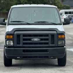 2014 Ford E-350
