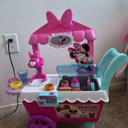 Disney Minnie Ice Cream Cart