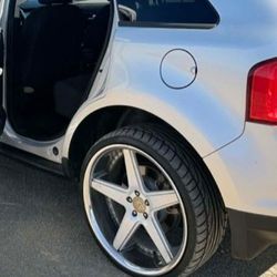 22s with almost new tires 5x108mm lug pattern