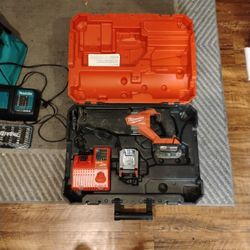 Milwaukee Saw Set 