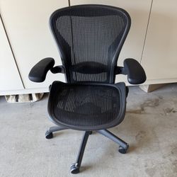Herman Miller Aeron Chair