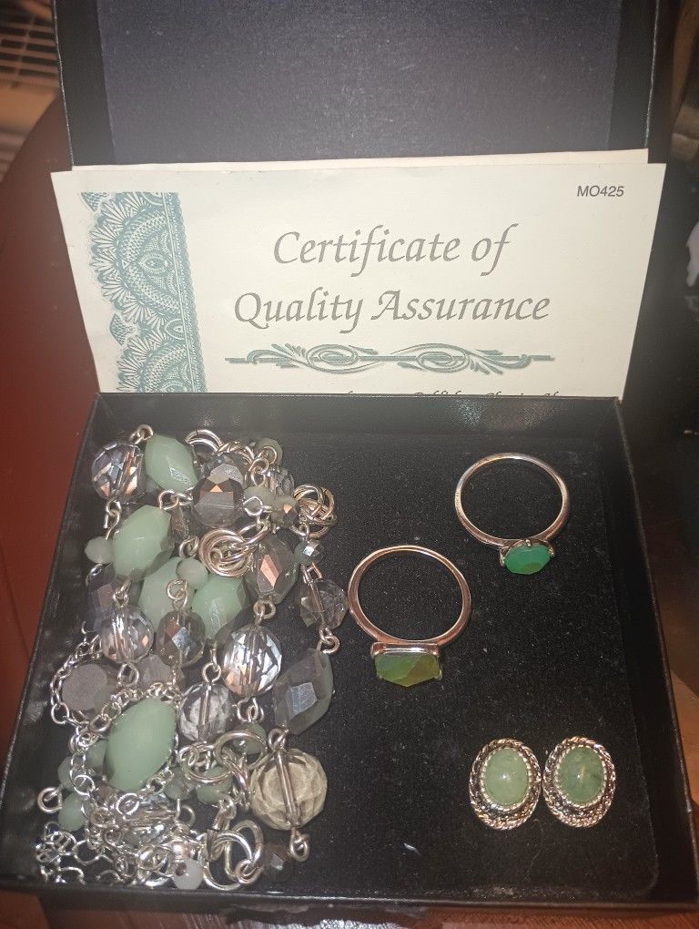 Vintage Seafoam Jewelry Set