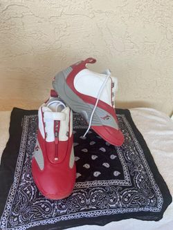 THREE SHOES