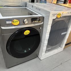 Samsung Stackable Washer and Gas Dryer🔥