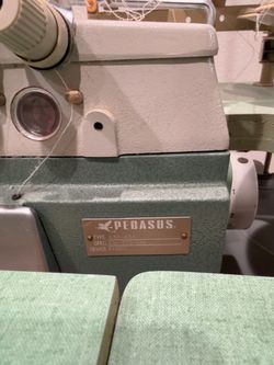 egasus E32-434 Industrial Overlock Serger Sewing Machine