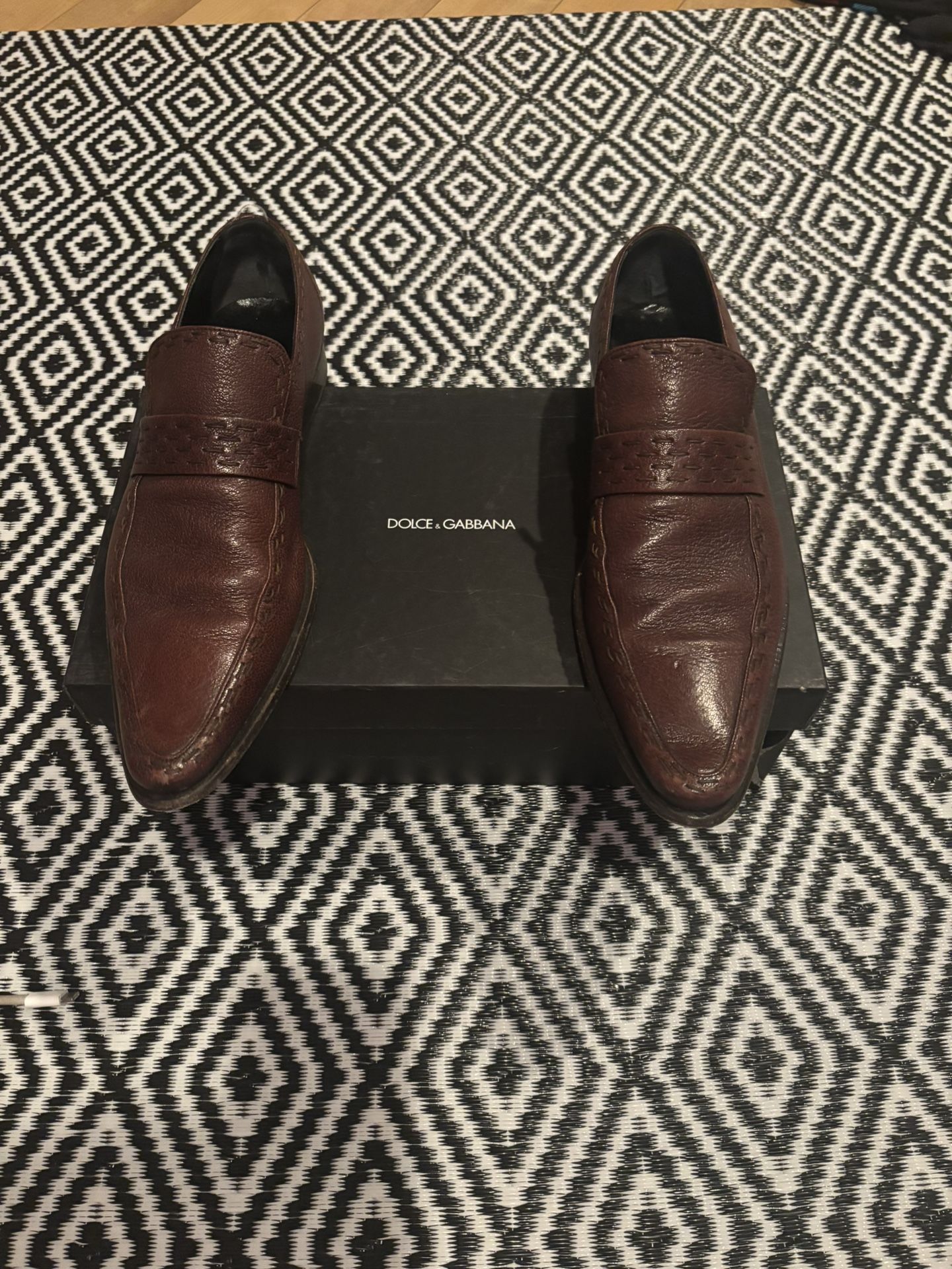 Dolce & Gabbana Textured Leather Loafers