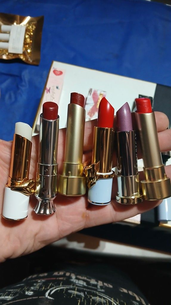 Must Go! Lipstick Bundle Urban Decay Too Faced Benefit Makeup Cosmetics