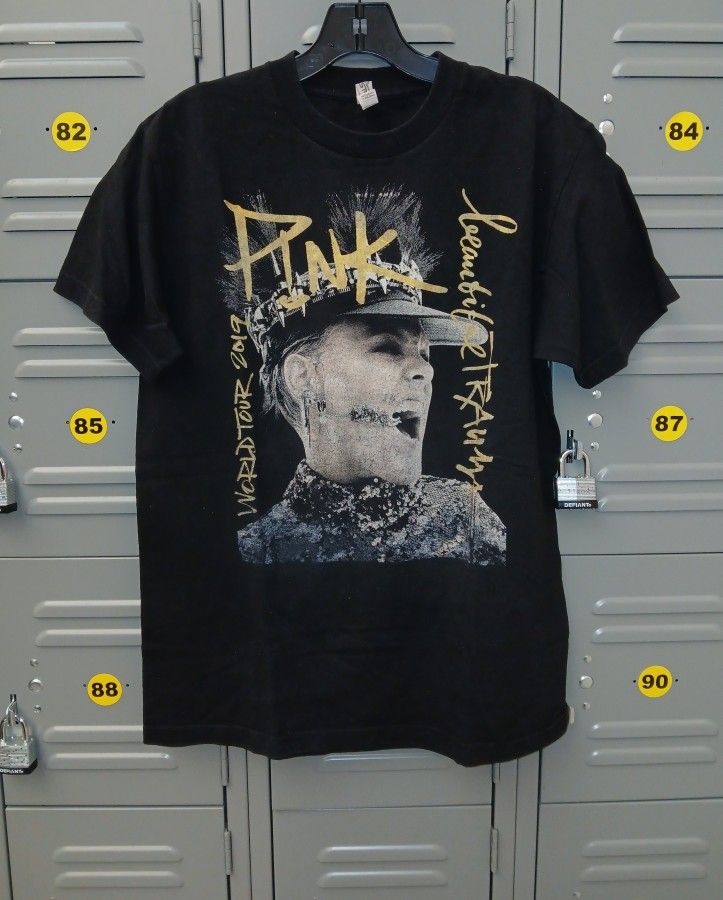 P!NK/PINK Beautiful Trauma World Tour 2019 Concert T-Shirt Size M