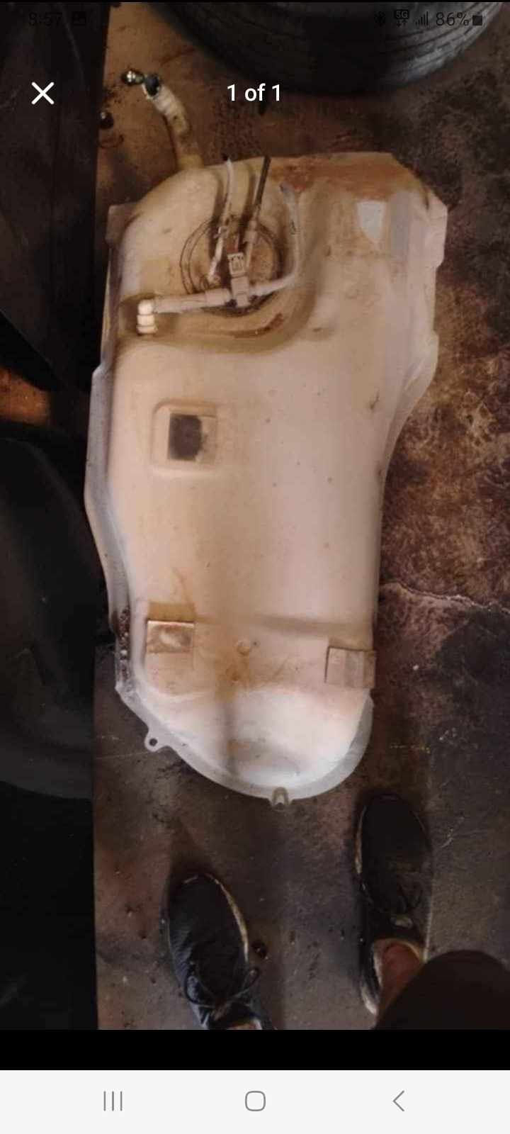 06 escape hybrid gas tank with fuel pump