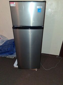 7.5 Refrigerator  Top    Freezer