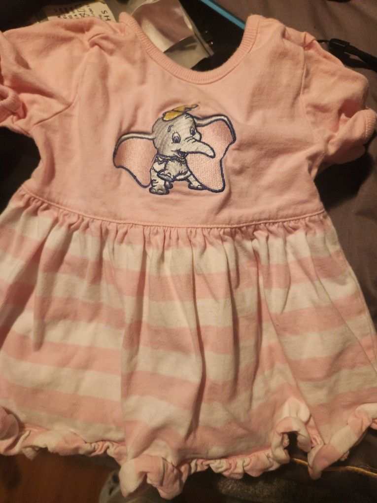 lot of 29 baby clothes sizes nb to 3 months