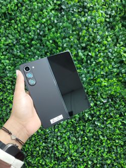 Samsung Galaxy Z Fold5