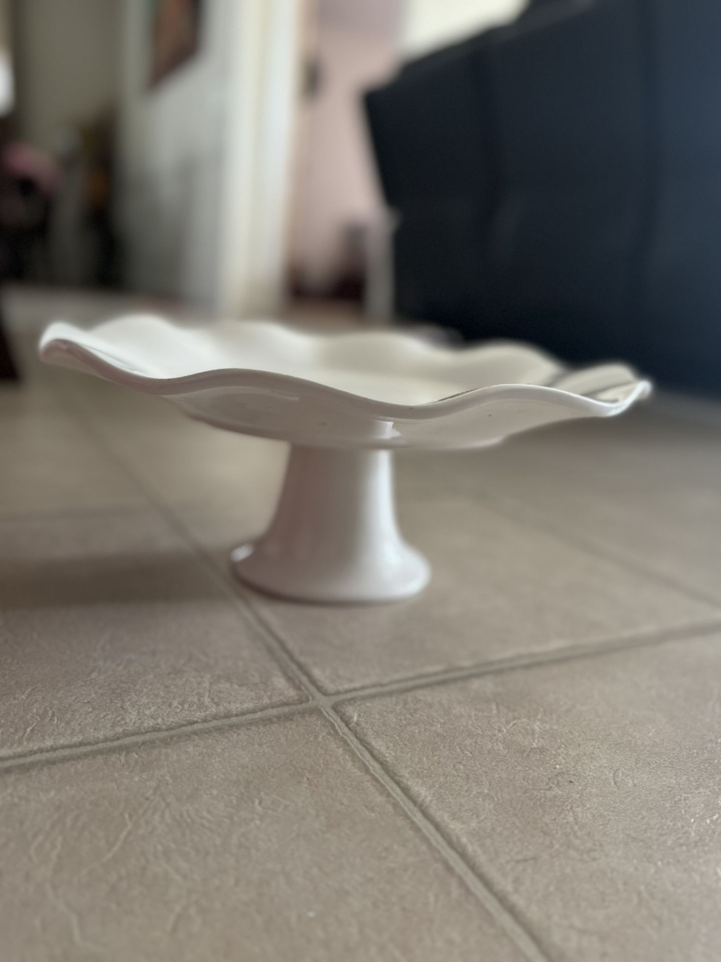Glass Cake Displayer