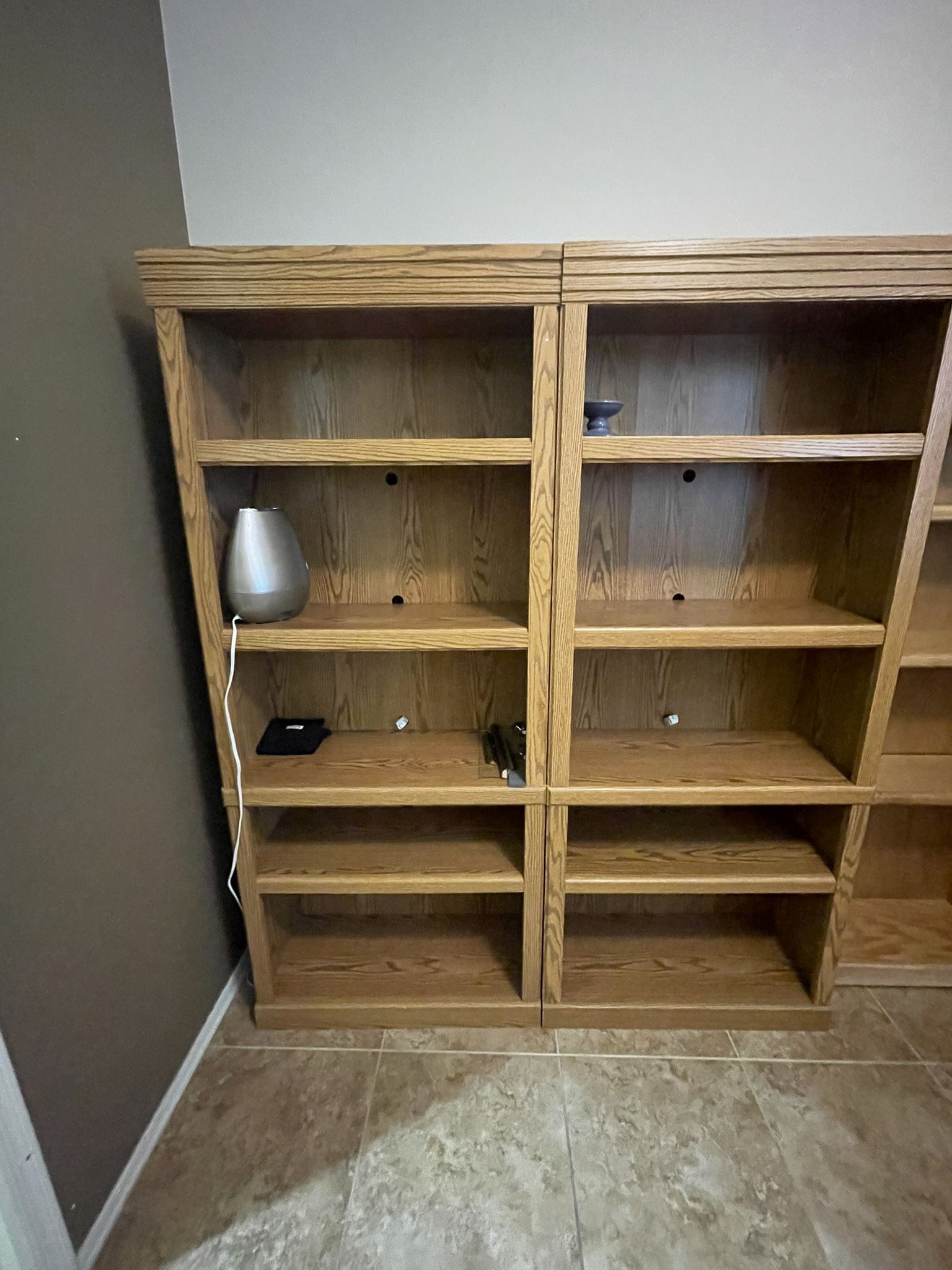 Set Of 2 Bookshelves