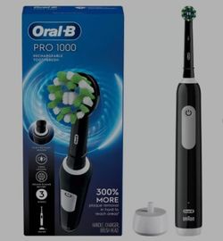 Oral B Pro 1000 Electric Toothbrush 