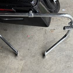 Crash Bar With Hwy Pegs 