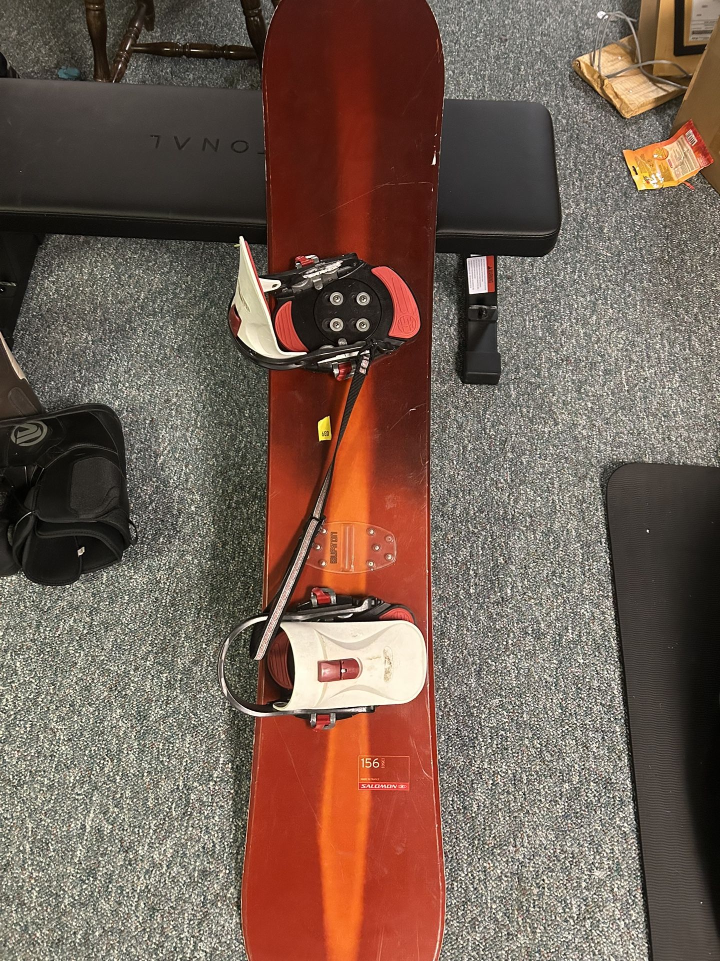 Solomon Snowboard With Burton Bindings. 156