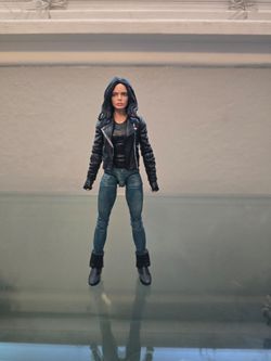 Marvel Legends Jessica Jones Man Thing wave