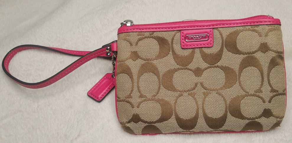 COACH WRISTLET/CLUTCH PURSE