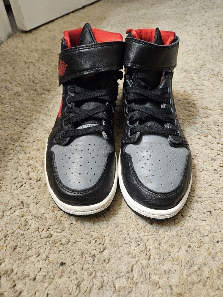 Air Jordan 1 Hi Flyease Mens Shoes