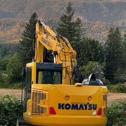2017 Komatsu 138PC