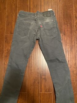 Levi’s size 33x 32