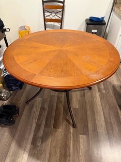 Free Dining table