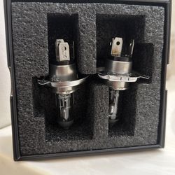 Brand new headlight bulbs
