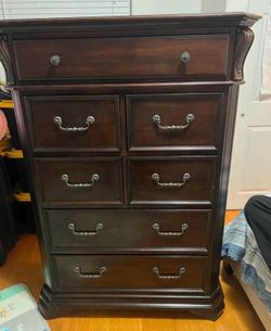 Wood Chest 