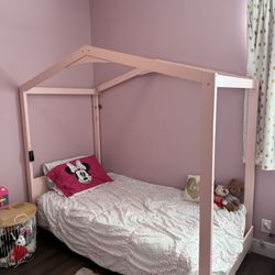 Pink Canopy Bed