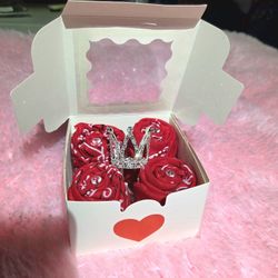 Valentine Bandana Roses 