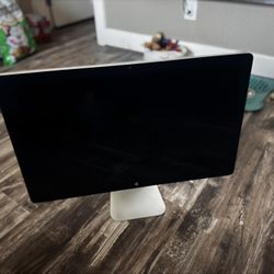 Apple Cinema Display
