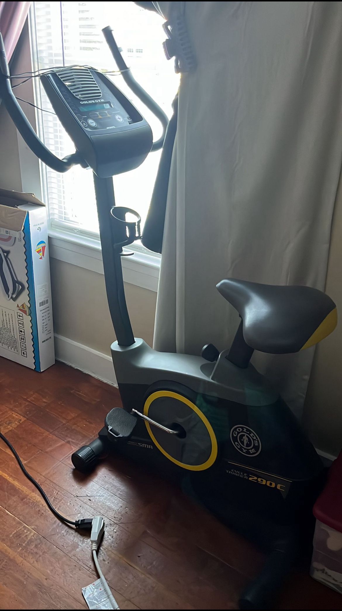 Gold’s Gym Stationary Bike
