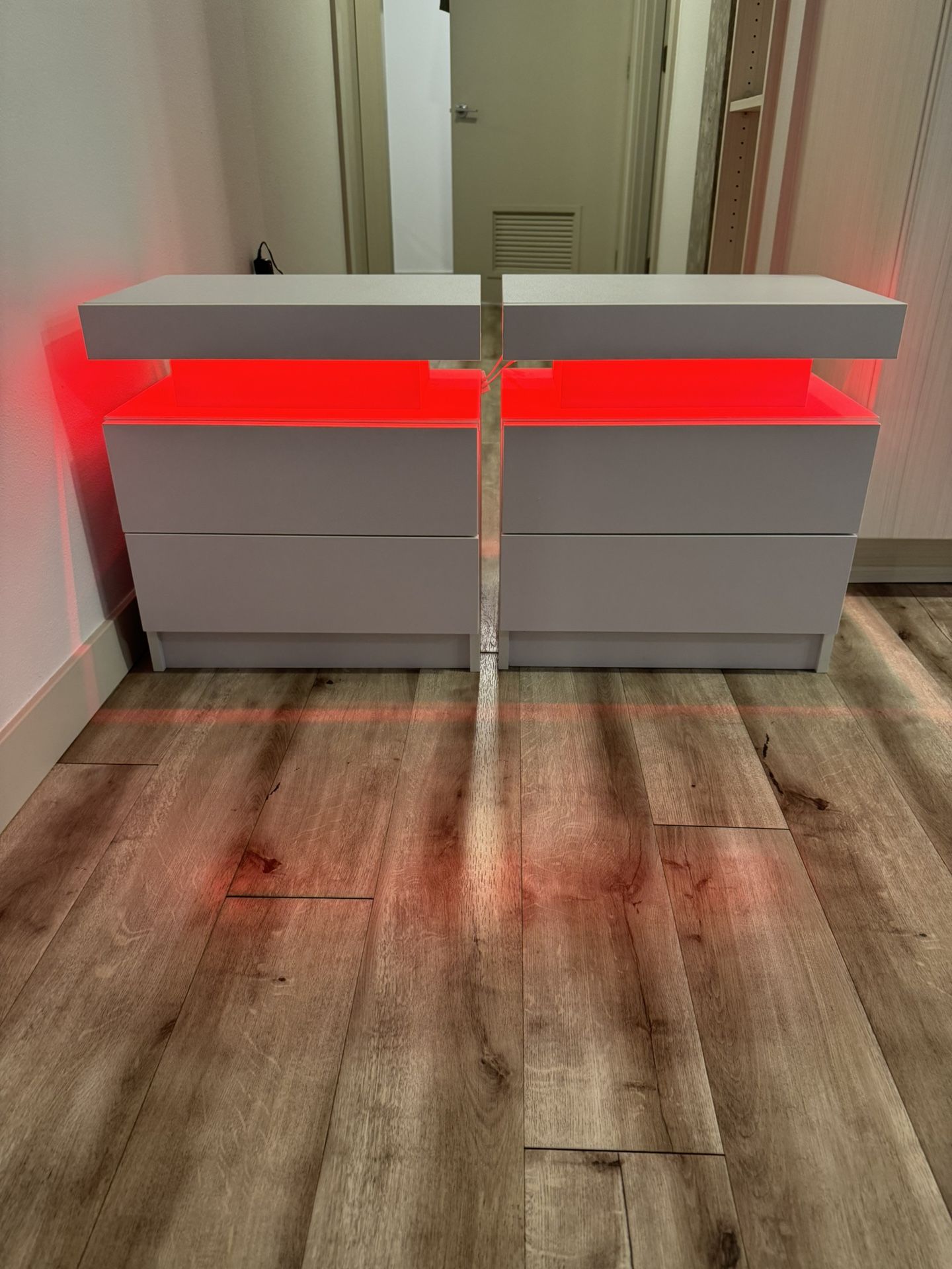 Set of 2 LED Nightstand with 2 Drawers