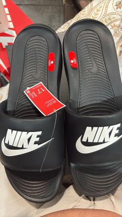 Nike slides