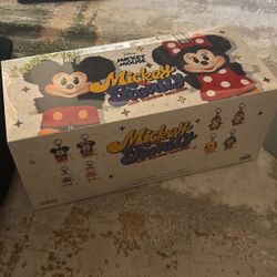 Disney Labubu 