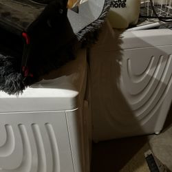 Midea Washer And DRYER