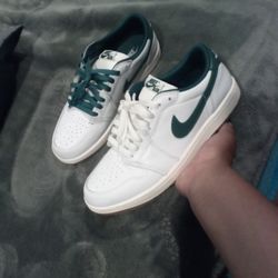 Jordan 1 Low 