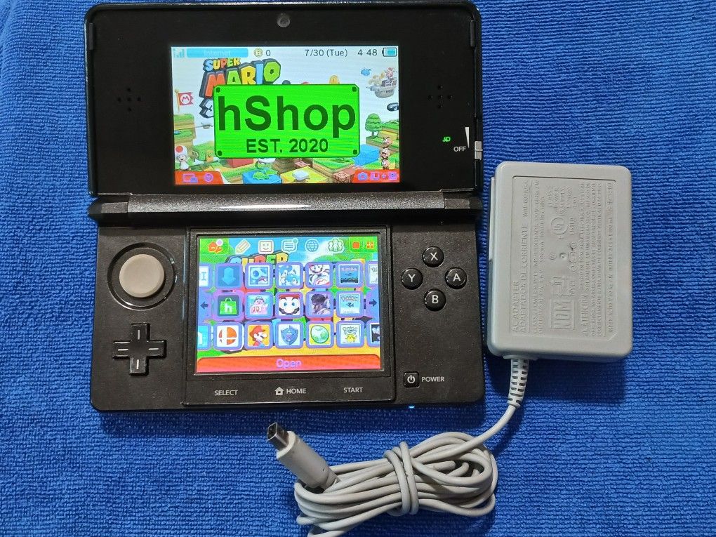 Nintendo 3DS Black Modded With Charger. Works