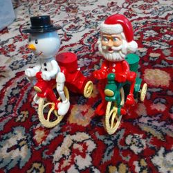 Santa And Frosty Wind Up Toys